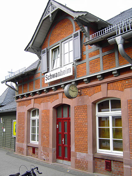 Altes Bahnhofsgebude der Waldbahn (um 1900)