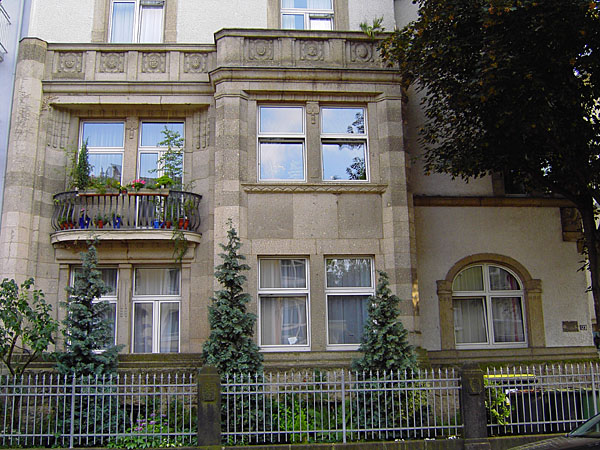 Kettenhofweg 123 - Letztes Wohnhaus Theodor W. Adornos