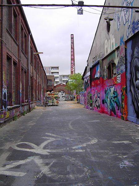 Naxoshalle mit Atelier Jugendladen Bornheim