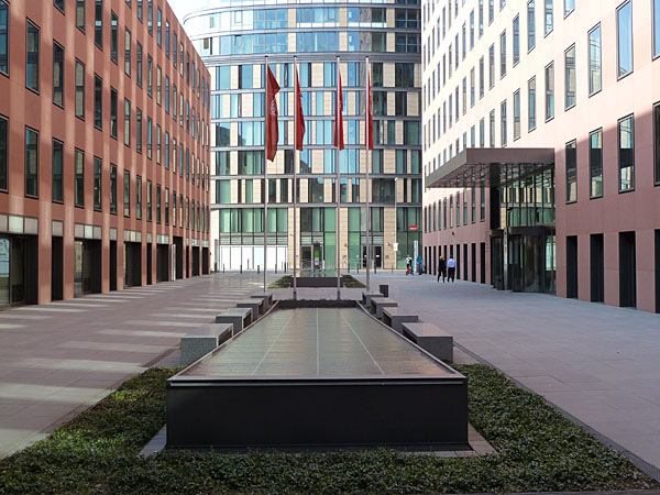 Wilhelm-Leuschner-Haus - Innenhof