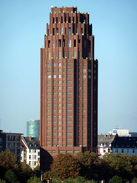 Deutschherrnviertel - Mainplaza (88 m)