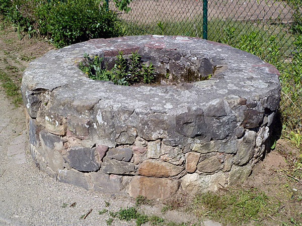 An der Ringmauer - r�mischer Brunnen