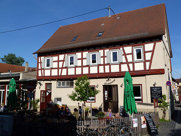 Alt-Niederursel 27 - Caf� Mutz