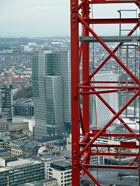 Neubau Taunustor 1-3 - Blickrichtung Nordost mit Turmkran