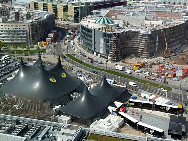 Europaviertel - Skyline Plaza und tempor�re Nutzung Musical 'Cats'