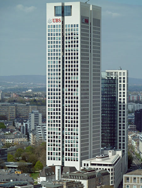 Opernturm (168 m)