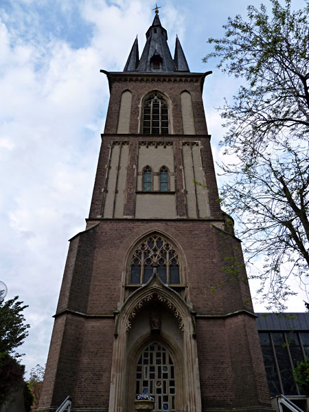 Herz-Jesu-Kirche (1896-99)