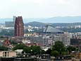 Deutschherrnviertel - Mainplaza und Maintriangel (im Hintergrund alte Deponie Offenbach)