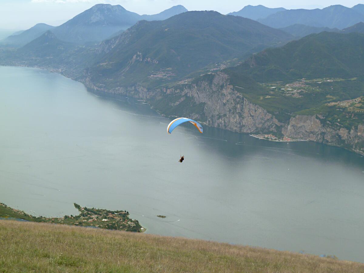 Gardasee - Val di Sogno (unten), Campione del Garda (mitte rechts), Prabione (oben rechts), Pregasio