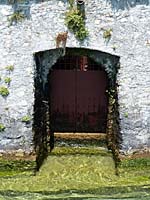 Gargnano - antiker Hauseingang zum See