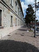 Peschiera - Nordufer Canale di Mezzo mit Palazzina Storica