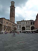 Verona - Piazza dei Signori mit Palazzo della Ragione