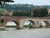 Verona - Ponte Pietra (100 v.Chr.)