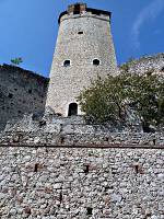 Castello di Sabbionara (ab 11. Jh.) - Bergfried