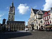 Sint-Baafsplein - mit Belfort van Gent und Koninklijke Nederlandse Schouwburg