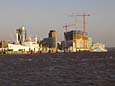 Speicherstadt - Westspitze mit Kreuzfahrtterminal und Rohbau Elbphilharmonie