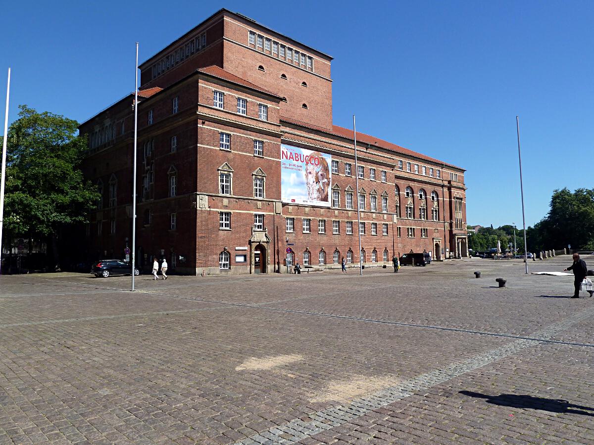 Opernhaus Kiel (1905-07; Wiederaufbau 1950-53)