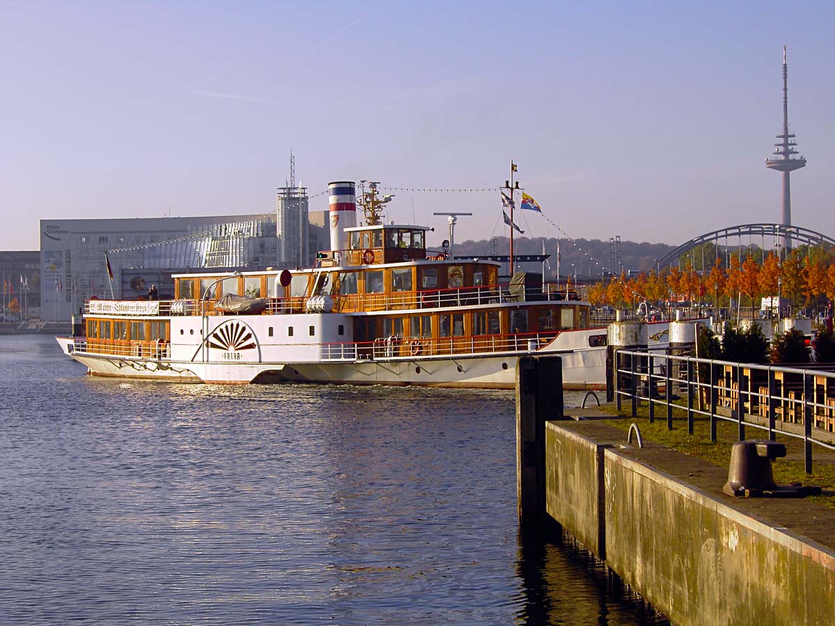 Hrn - im Hintergrund Hrn Campus und Fernmeldeturm (225 m)