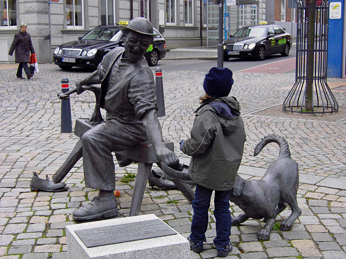 Marktplatz - Schusterfigur