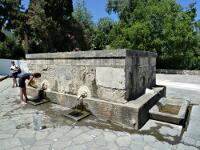 Pýli - antiker Brunnen