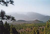 Ruta de los Volc�nes - Blick auf die Monta�a Quemada und die Caldera im Hintergrund