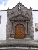 Santa Cruz - Portal der Iglesia de El Salvador (16. Jh.)