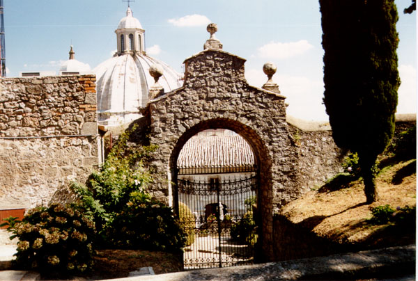 Kuppel des Duomo Santa Margareta (Montefiascone)