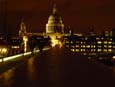 Millenium Bridge mit St. Paul's Cathedral