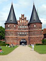 Holstentor (1478) - Westansicht