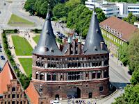 Holstentor (1478) - Ostansicht