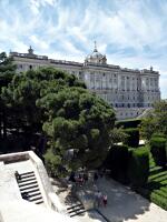 Palacio Real (1734-64) - Nordansicht (Jardines de Sabatini)