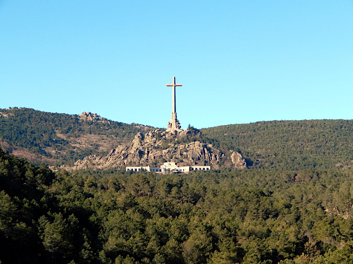 Monumento Nacional de Santa Cruz del Valle de los Cados (1940-58)