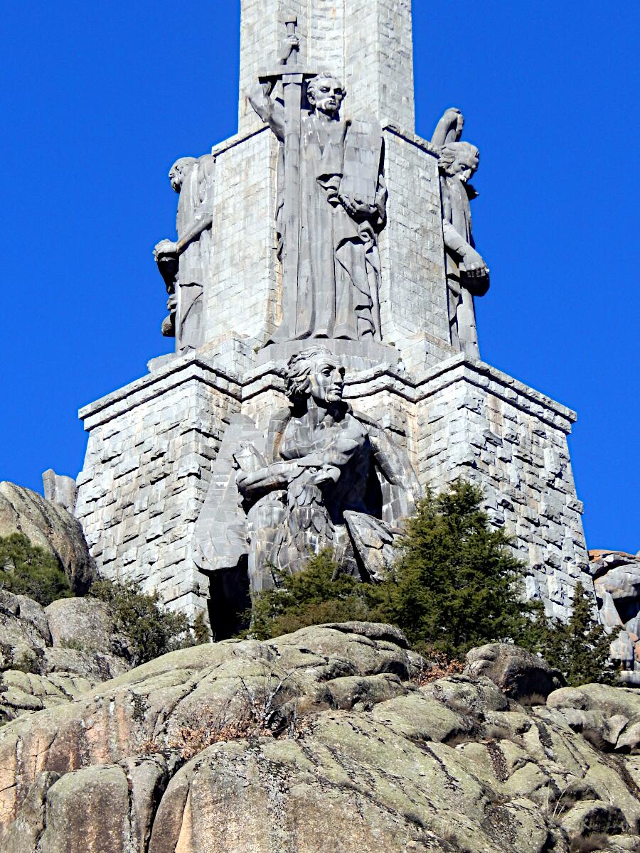 Monumento Nacional de Santa Cruz del Valle de los Ca�dos (1940-58) - Detail Betonkreuz