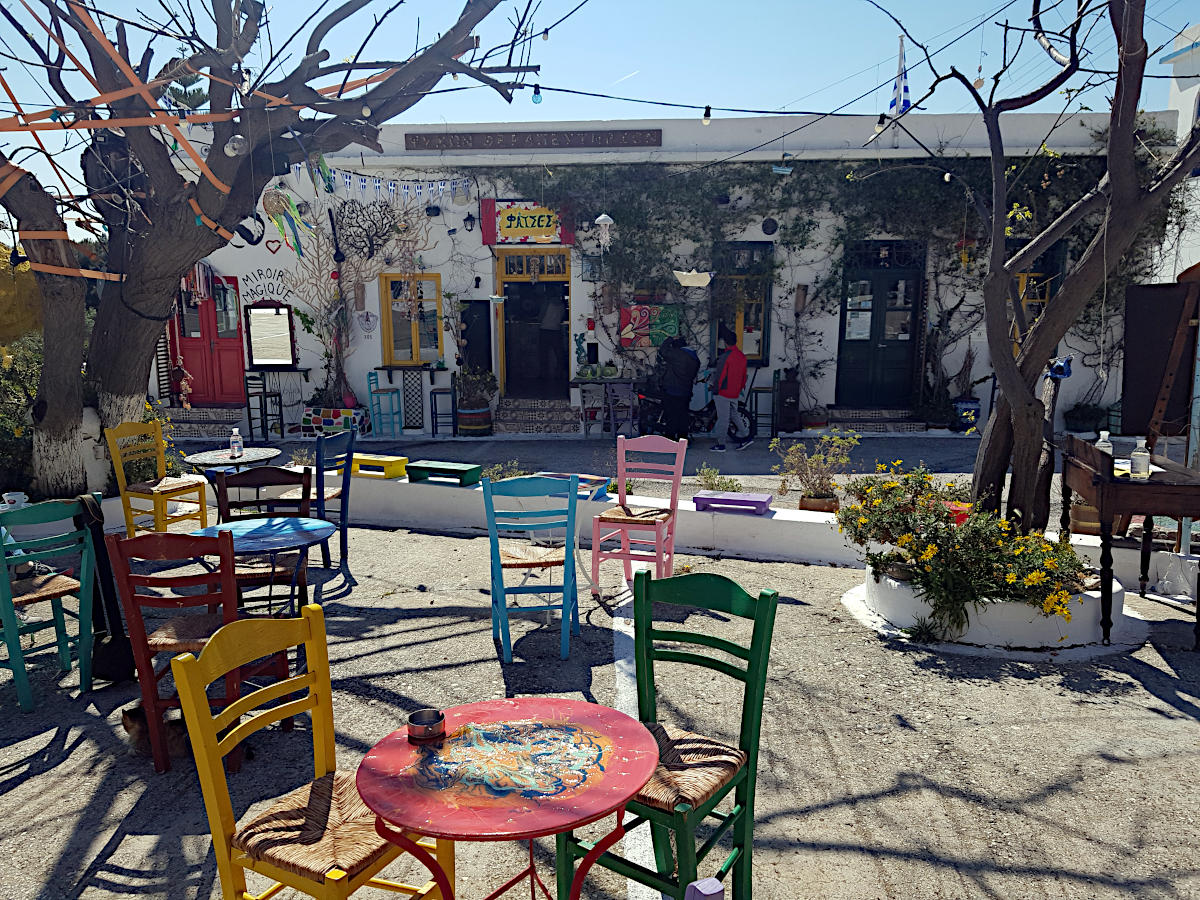 Plaka - Plateia Georgiou Drosopoulou ('Phtses')