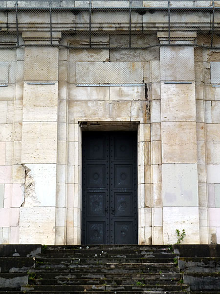 Zeppelinfeld - Haupttrib�ne (Eingang zum goldenen Saal)
