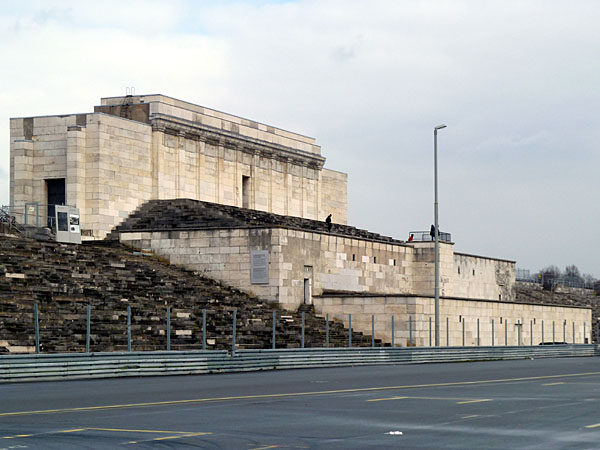 Zeppelinfeld - Haupttrib�ne