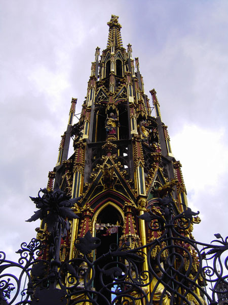 Sch�ner Brunnen (1385-96, Rekonstr. 1903)