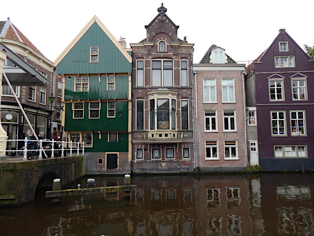 Huis Met de Kogel - Wohn- und Gesch�ftsgeb�ude (16. Jh.)