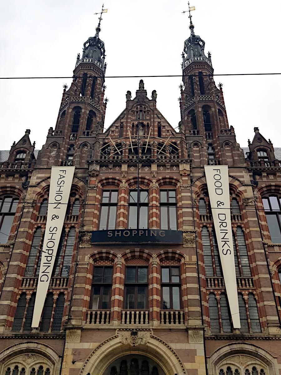 Ehem. Hauptpostamt (1895-99) - Magna Plaza