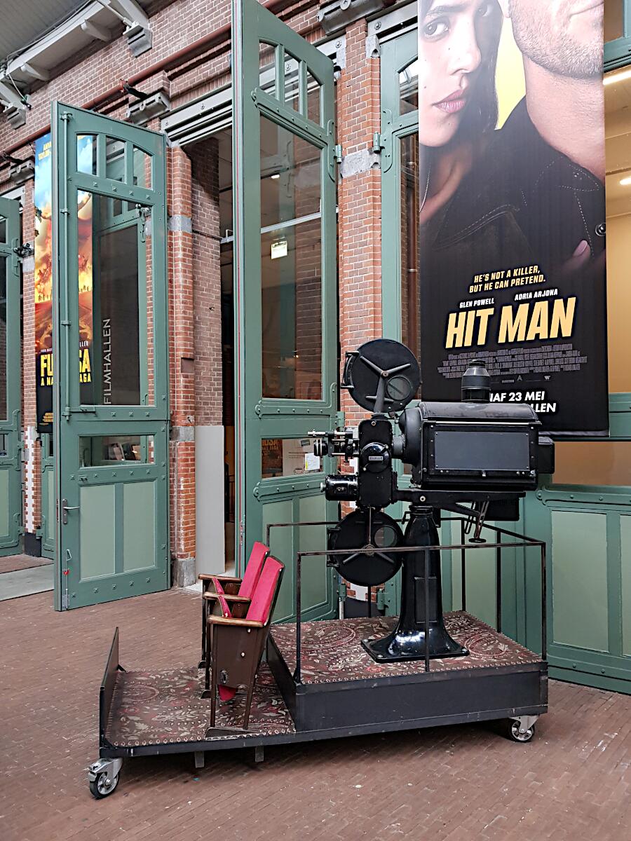 Ehem. Remise Tollensstraat (1902-05) - De Hallen (FilmHallen)
