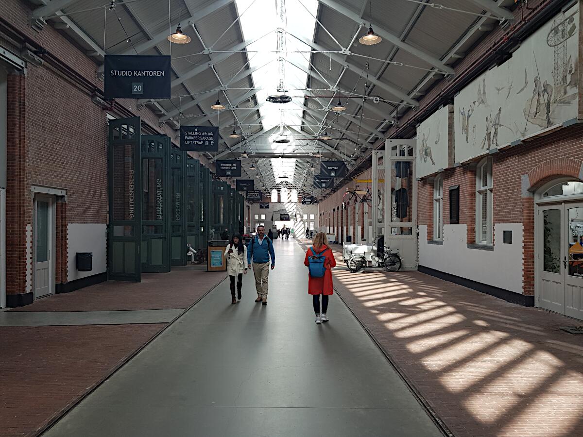 Ehem. Remise Tollensstraat (1902-05) - De Hallen