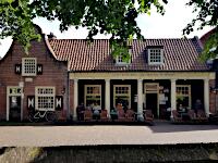 Het Huis met de Pilaren (1787; 1920)