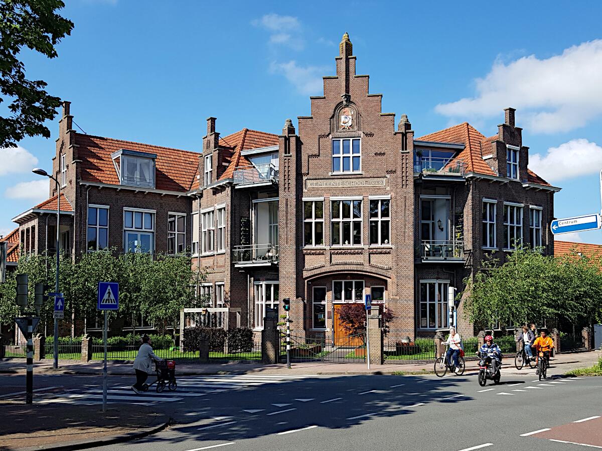 Gemeenteschool (ca. 1915)