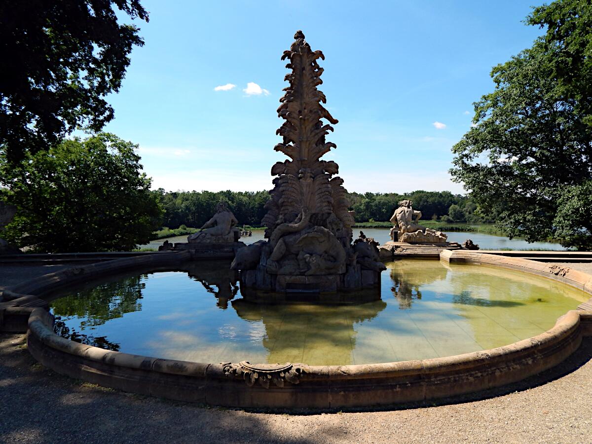 Schloss Seehof - Kaskade (1764-71)