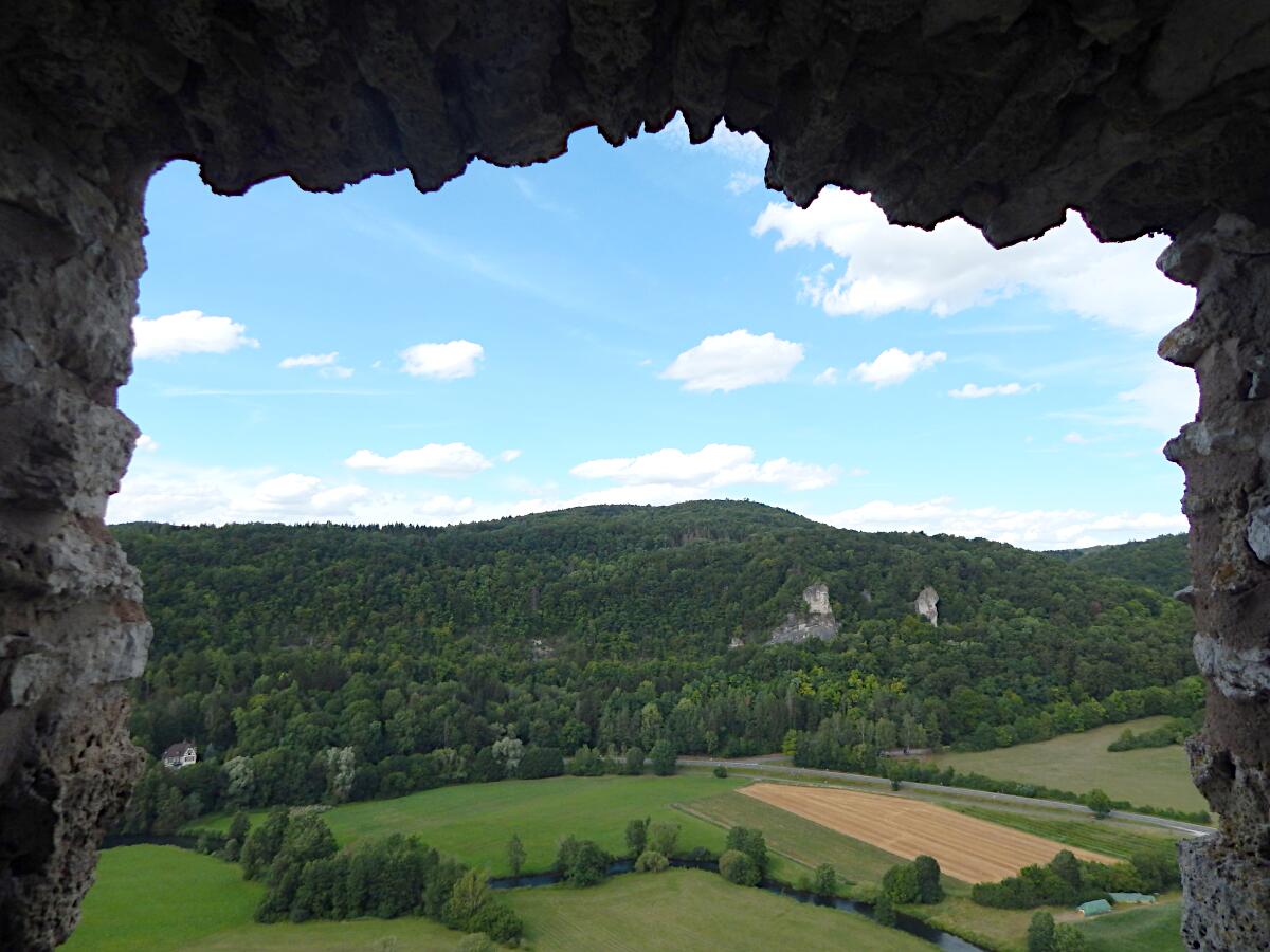 Burgruine Neideck - Blick ins Wiesenttal