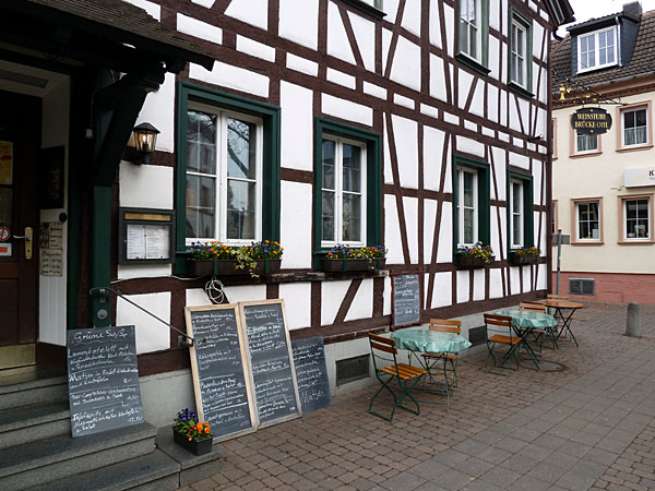 Historisches Weinlokal Br�cke-Ohl