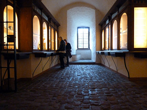 Heidelberger Schloss (ab Anfang 13. Jh.) - Deutsches Apothekenmuseum