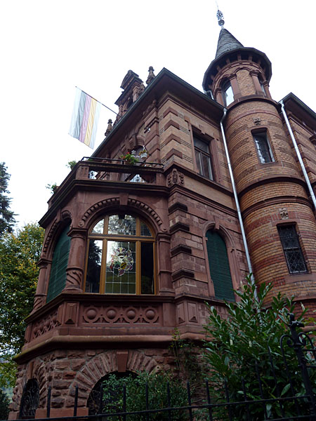 Kurzer Buckel - Villa