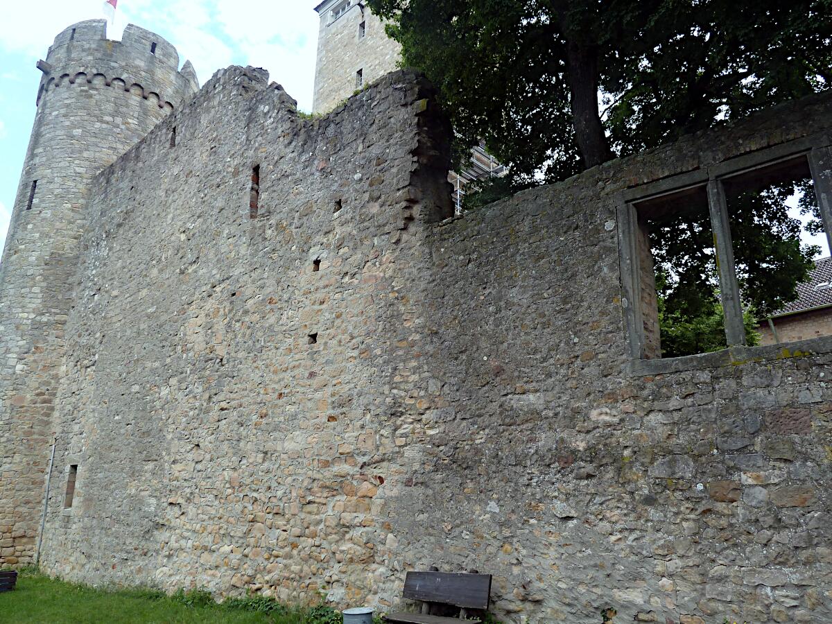 Starkenburg (ab 1065) - Sdmauer mit Sdwestturm (1964)