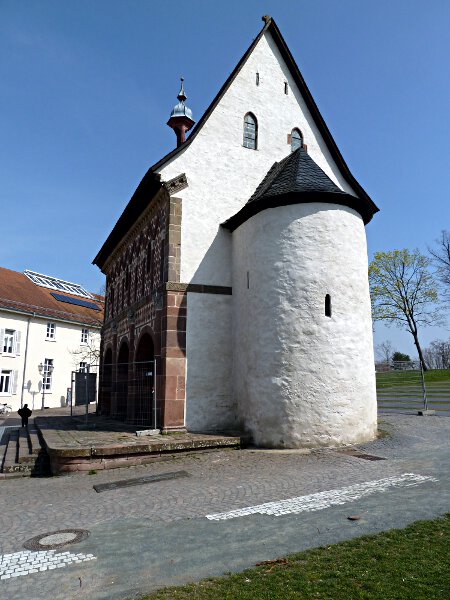 Karolingische Torhalle (um 800) - S�dansicht